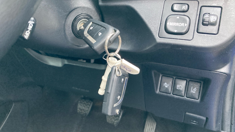 Toyota Yaris 1.5 Hybrid Icon 5dr CVT Hybrid Hatchback